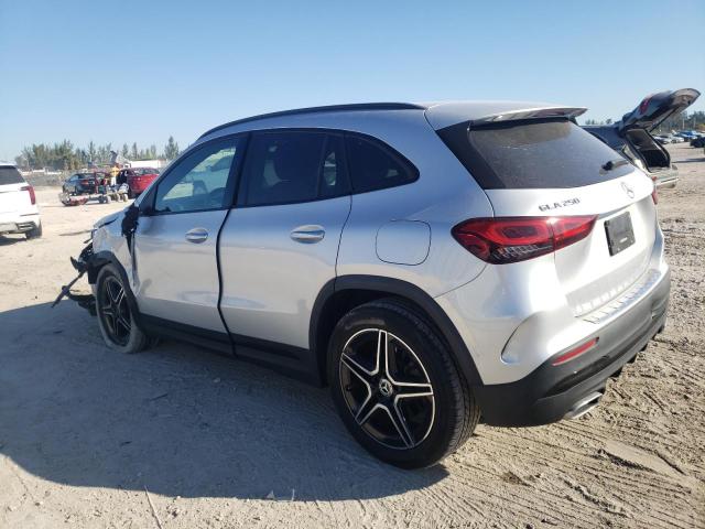  MERCEDES-BENZ GLA-CLASS 2023 Silver