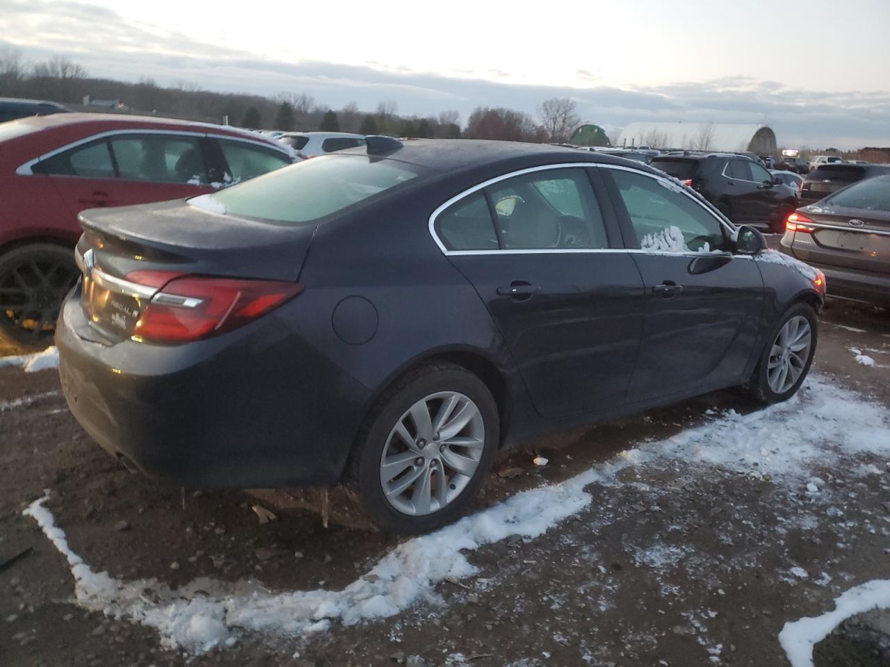 2016 Buick Regal - Image 3