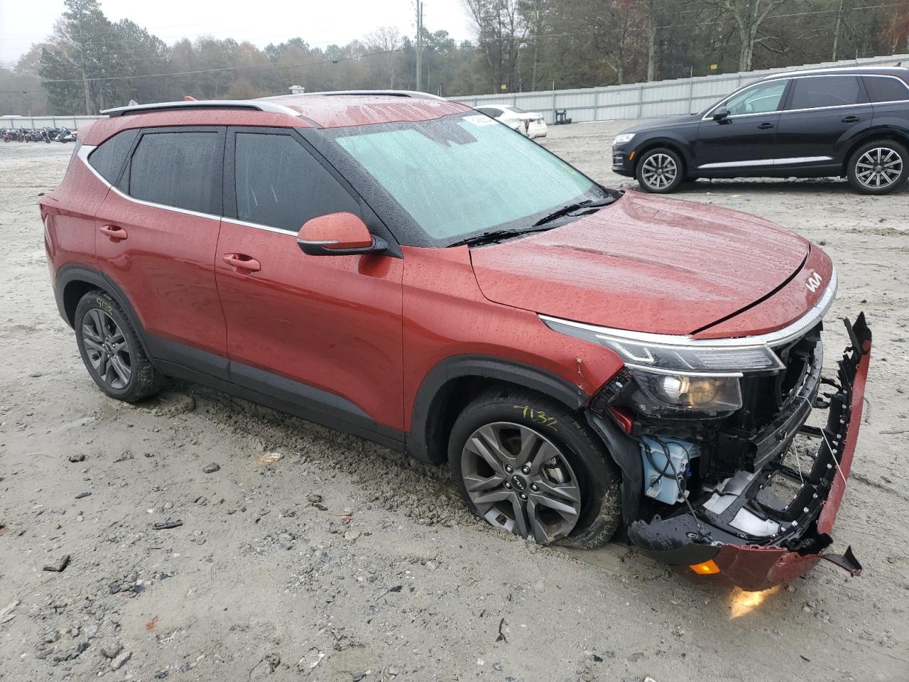 2023 Kia Seltos - Image 4