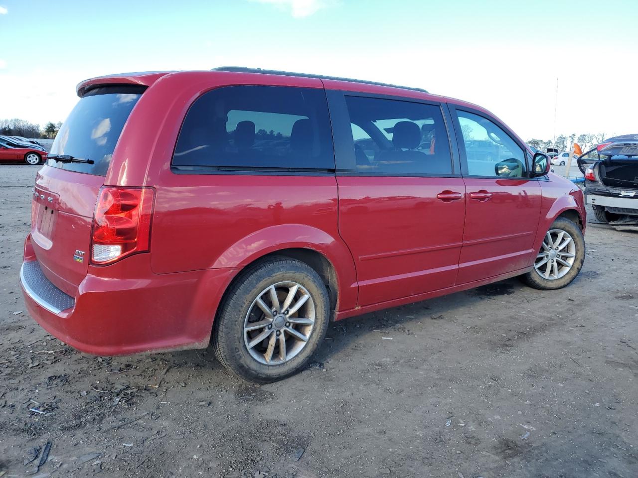 2016 Dodge Caravan - Image 3