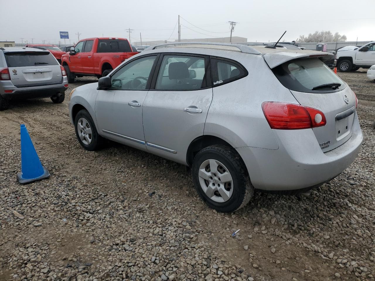 2015 Nissan Rogue - Image 2