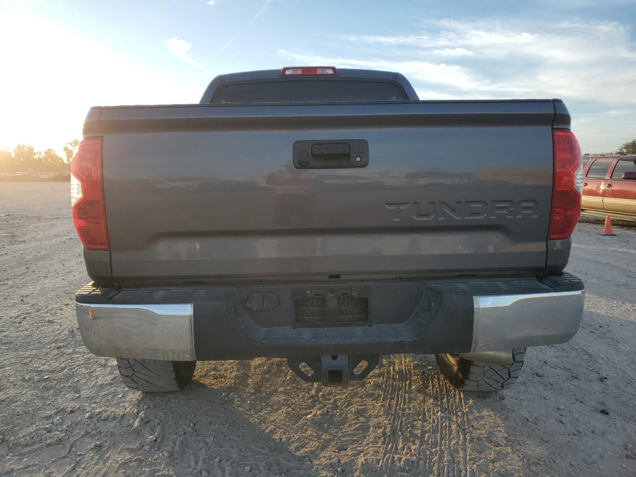 2015 Toyota Tundra - Image 6