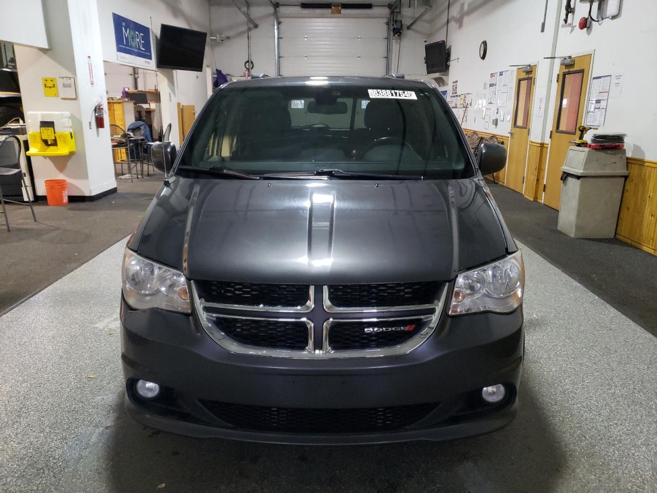 VIN 2C4RDGCG9KR648121 2019 DODGE CARAVAN no.5