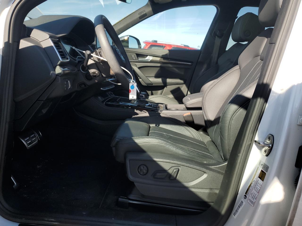 2023 Audi SQ5 - Image 7