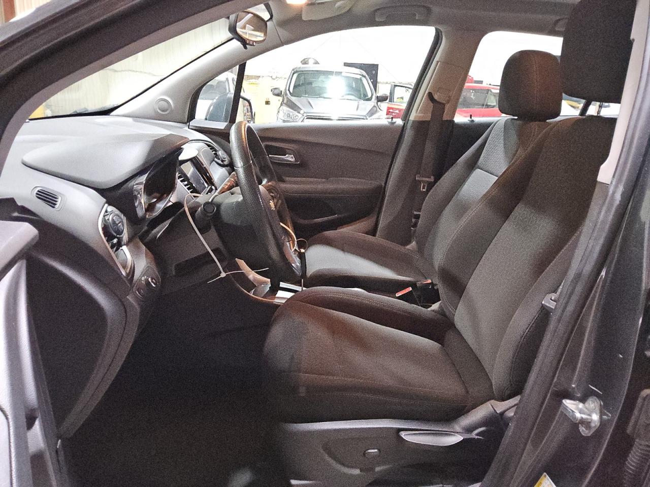 2020 Chevrolet Trax - Image 7