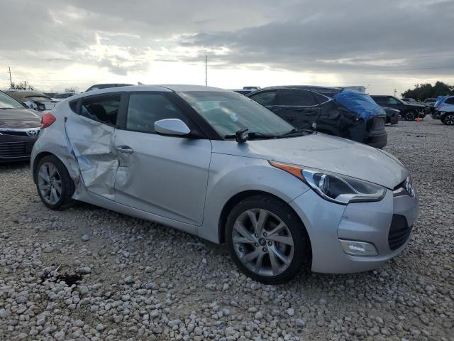 Купе HYUNDAI VELOSTER 2017 Сріблястий