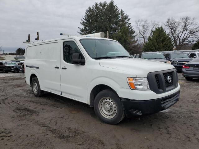  NISSAN NV 2015 Biały