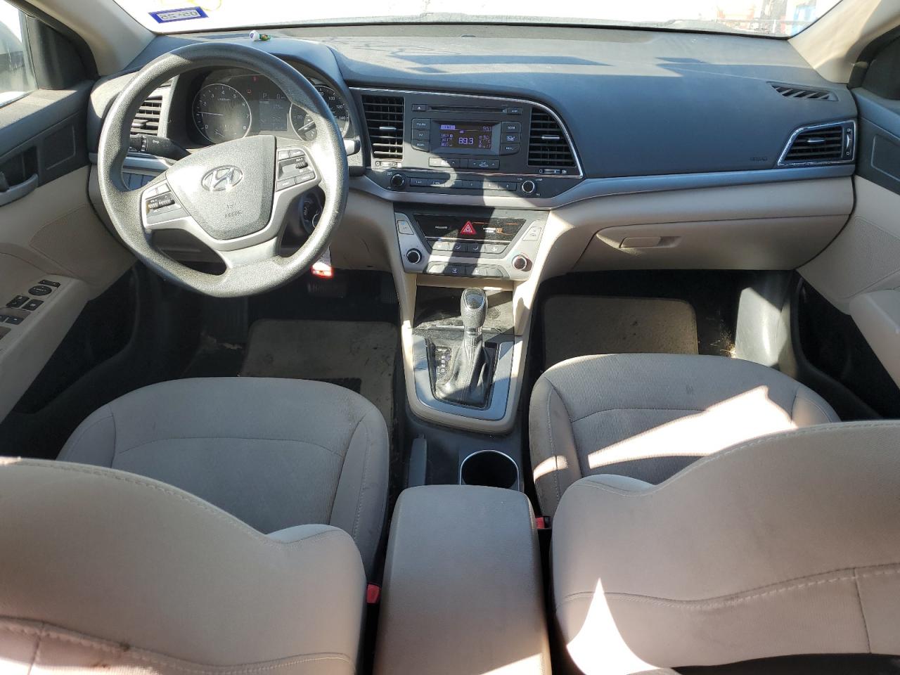 2017 Hyundai Elantra - Image 8