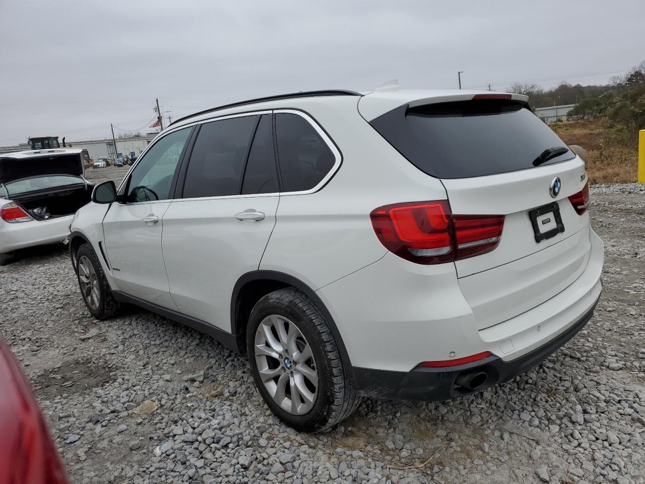 VIN 5UXKR0C55G0P21848 2016 BMW X5 no.2