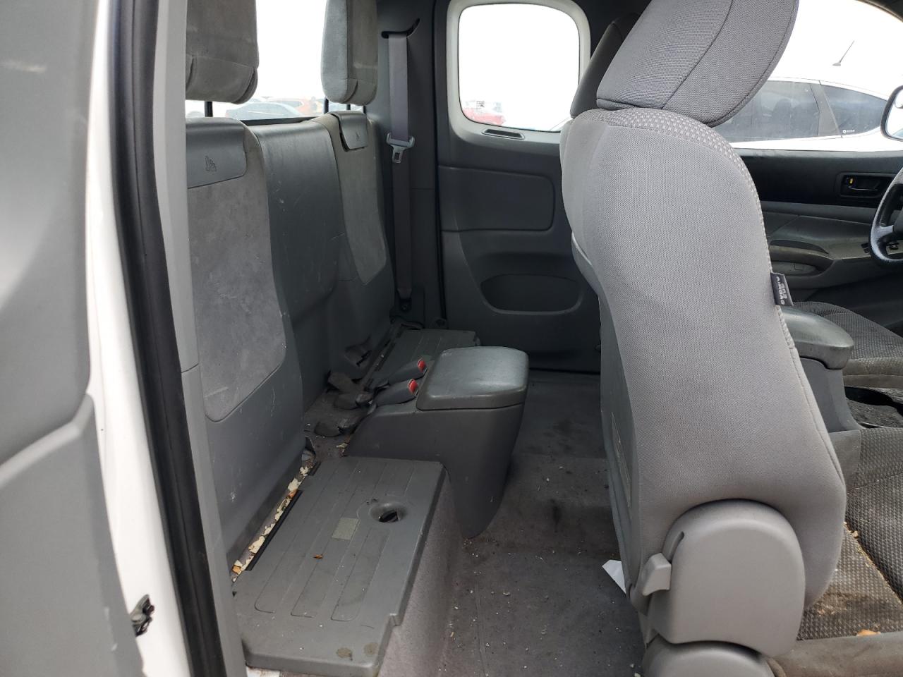 2010 Toyota Tacoma - Image 10