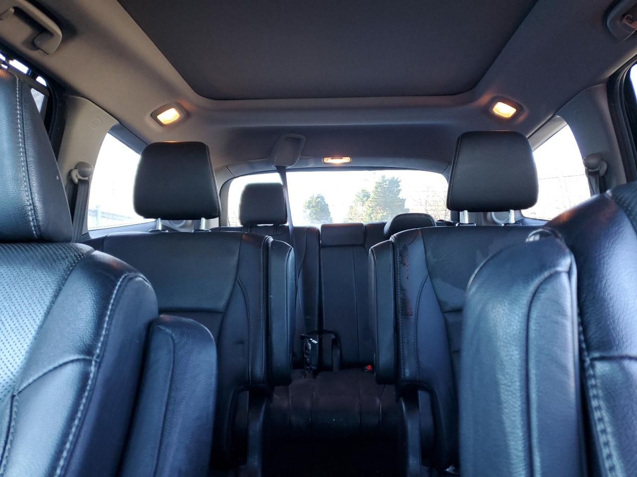 2017 Honda Pilot - Image 10