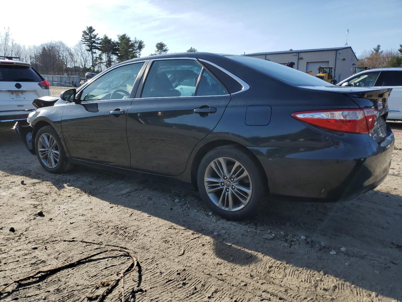 VIN 4T1BF1FK9GU228857 2016 TOYOTA CAMRY no.2