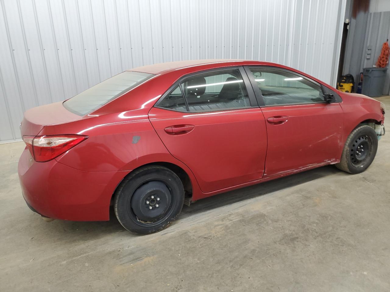 VIN 5YFBURHE3JP822039 2018 TOYOTA COROLLA no.3