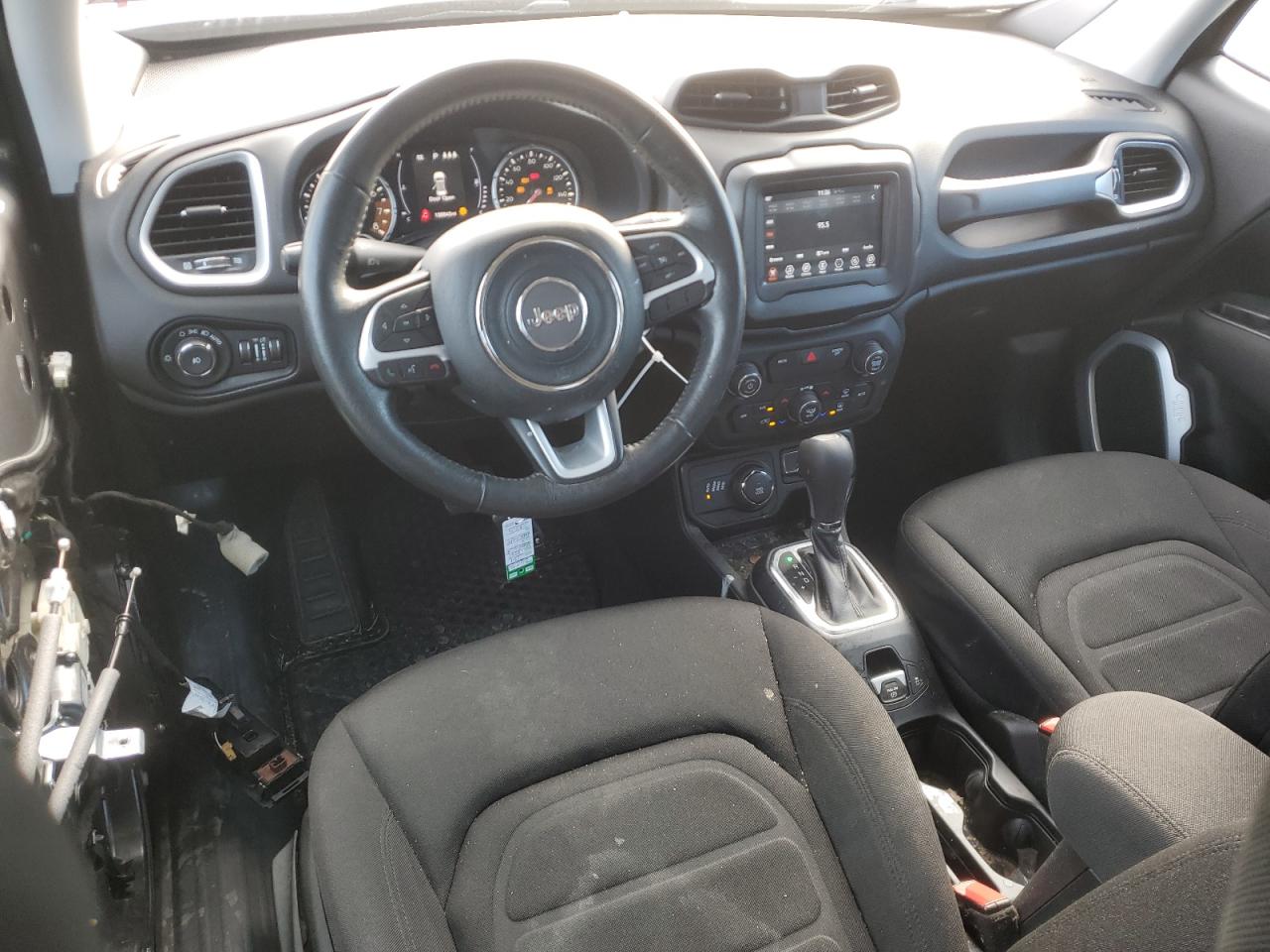 2019 Jeep Renegade - Image 8