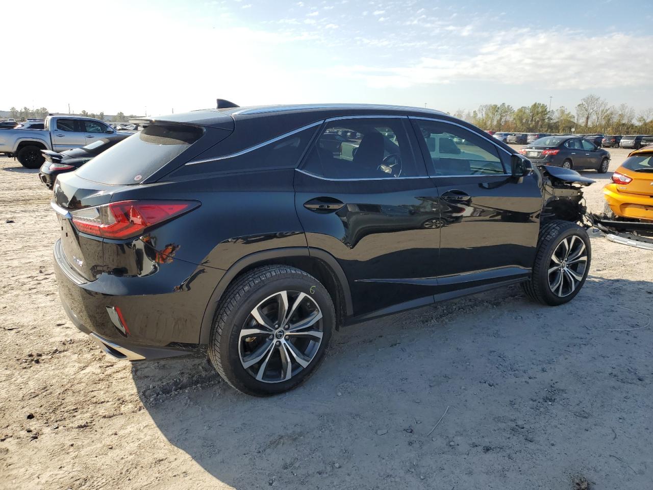 2019 Lexus RX - Image 3