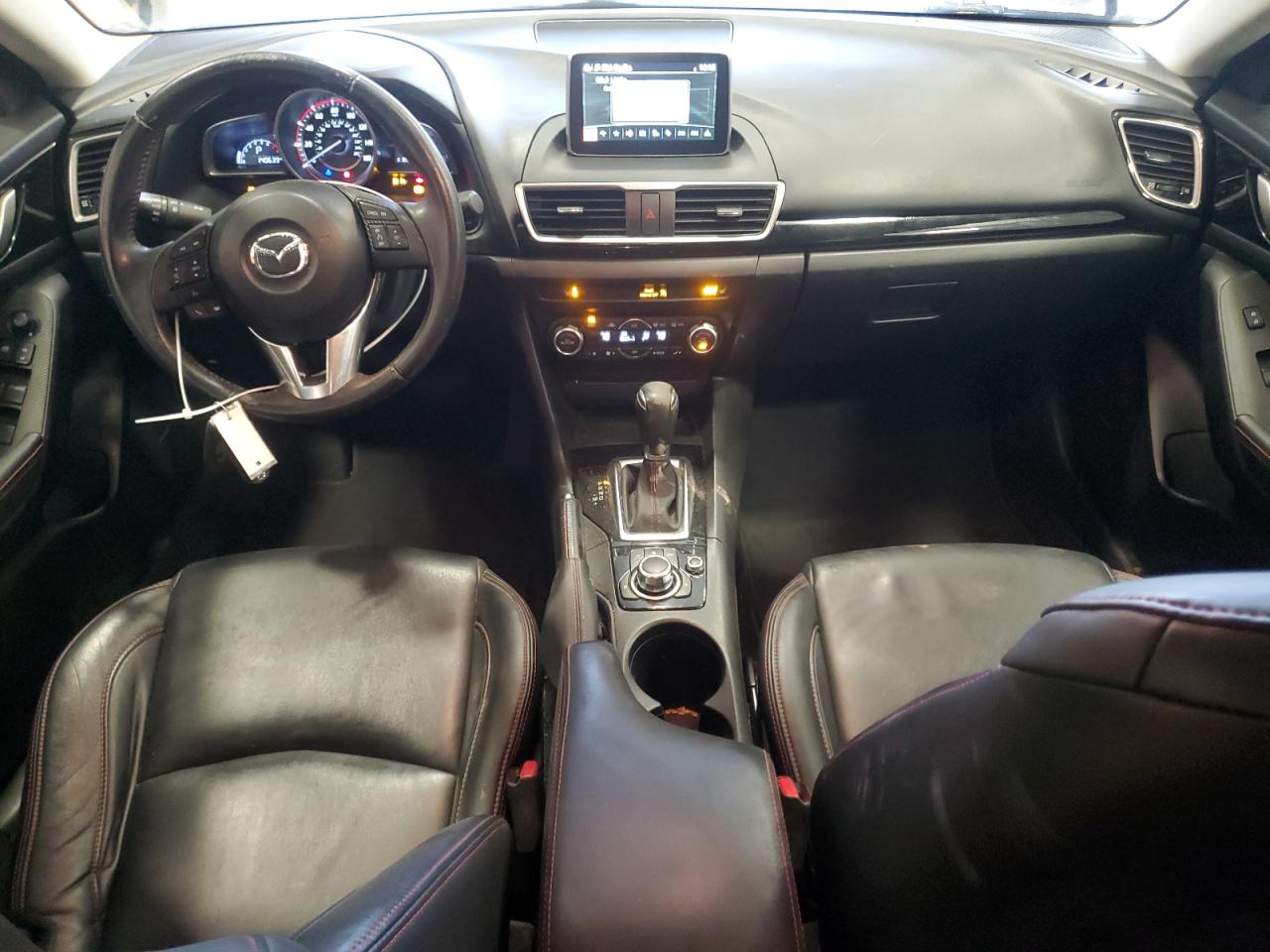2016 Mazda 3 - Image 8