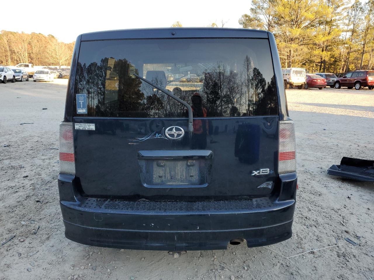 2005 Scion xB - Image 6