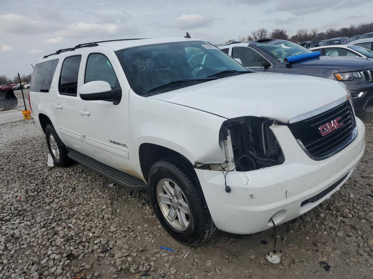 VIN 1GKS2KE70DR173740 2013 GMC YUKON no.4