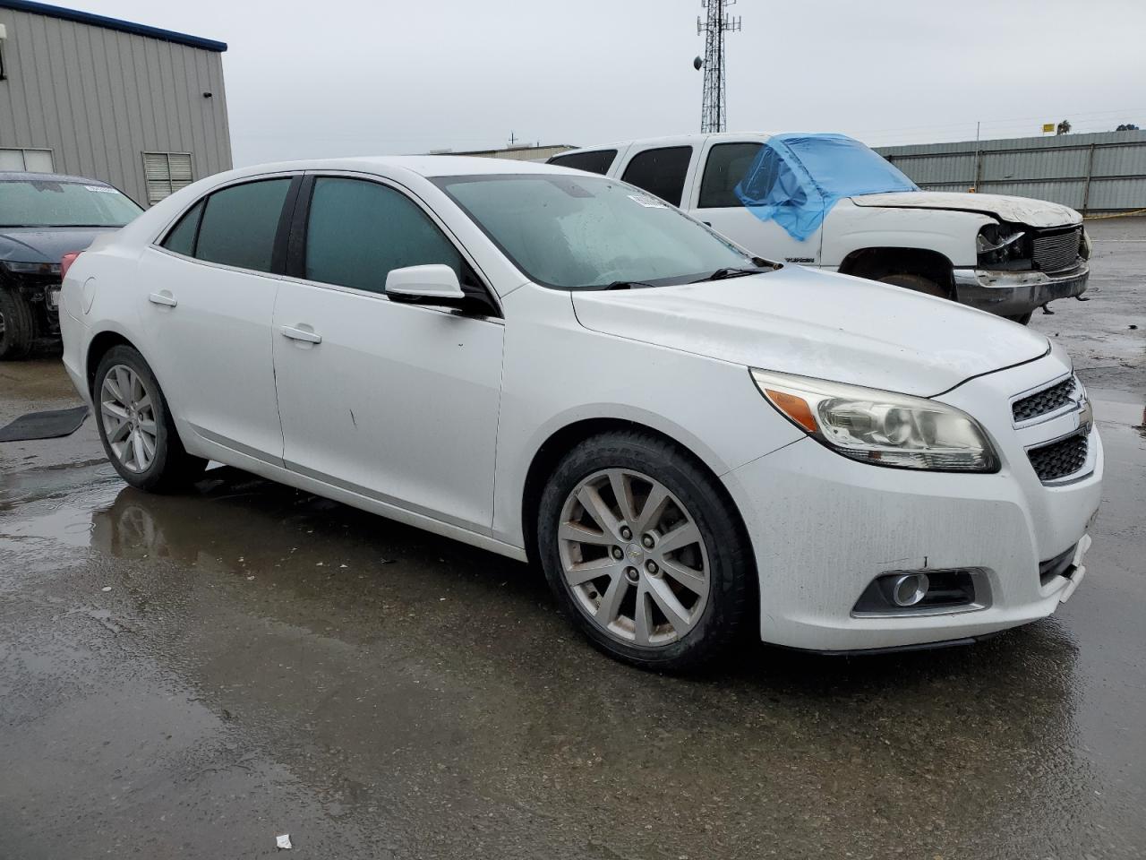 VIN 1G11E5SA1DF308279 2013 CHEVROLET MALIBU no.4