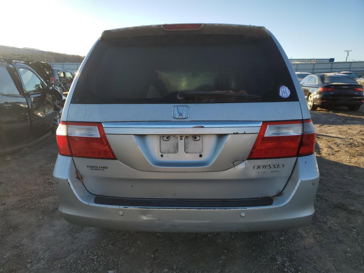 2005 Honda Odyssey Touring VIN: 5FNRL38835B060633 Lot: 85827524