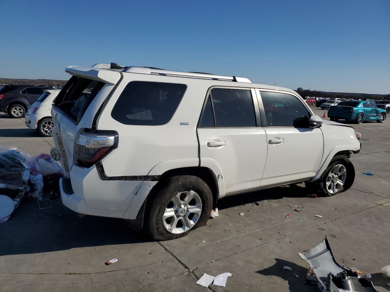 2016 Toyota 4Runner - Image 3