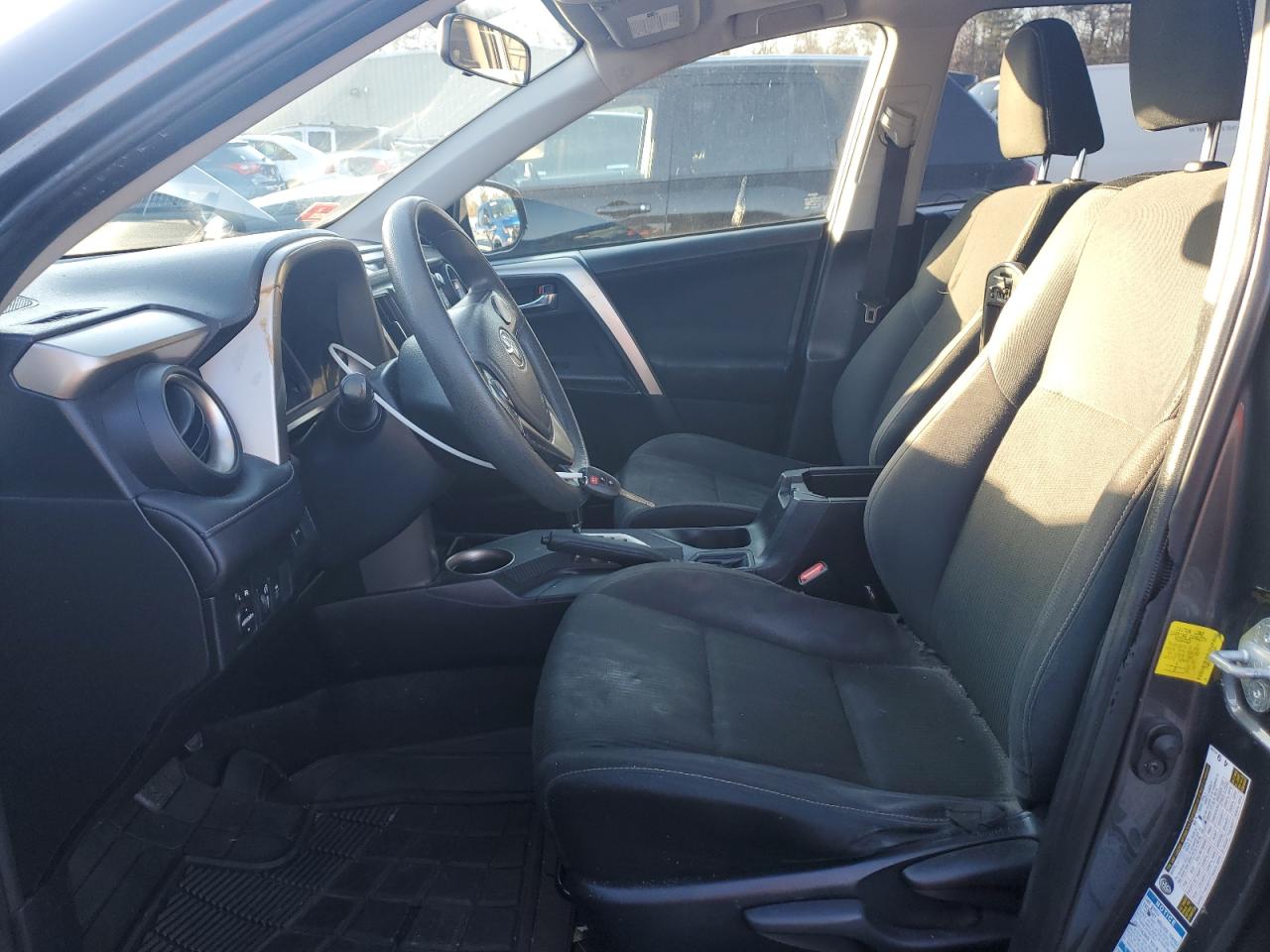 2015 Toyota RAV 4 - Image 7