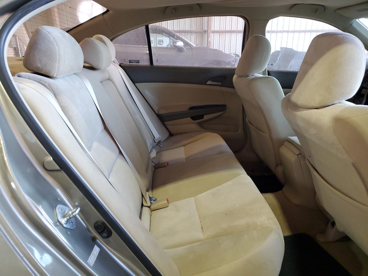 2009 Honda Accord - Image 10