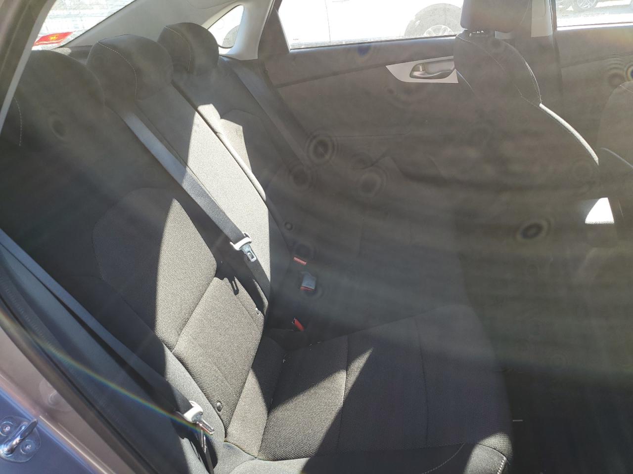 2024 Kia Forte - Image 10
