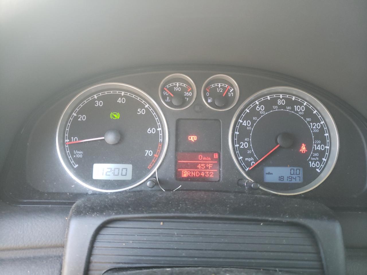 2004 Volkswagen Passat - Image 9