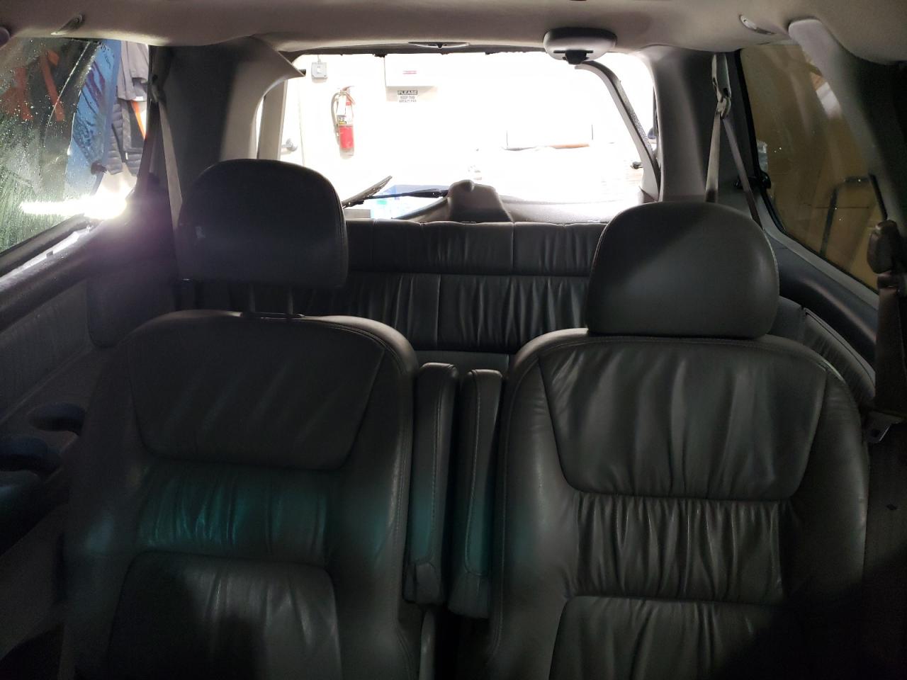 2004 Honda Odyssey - Image 10