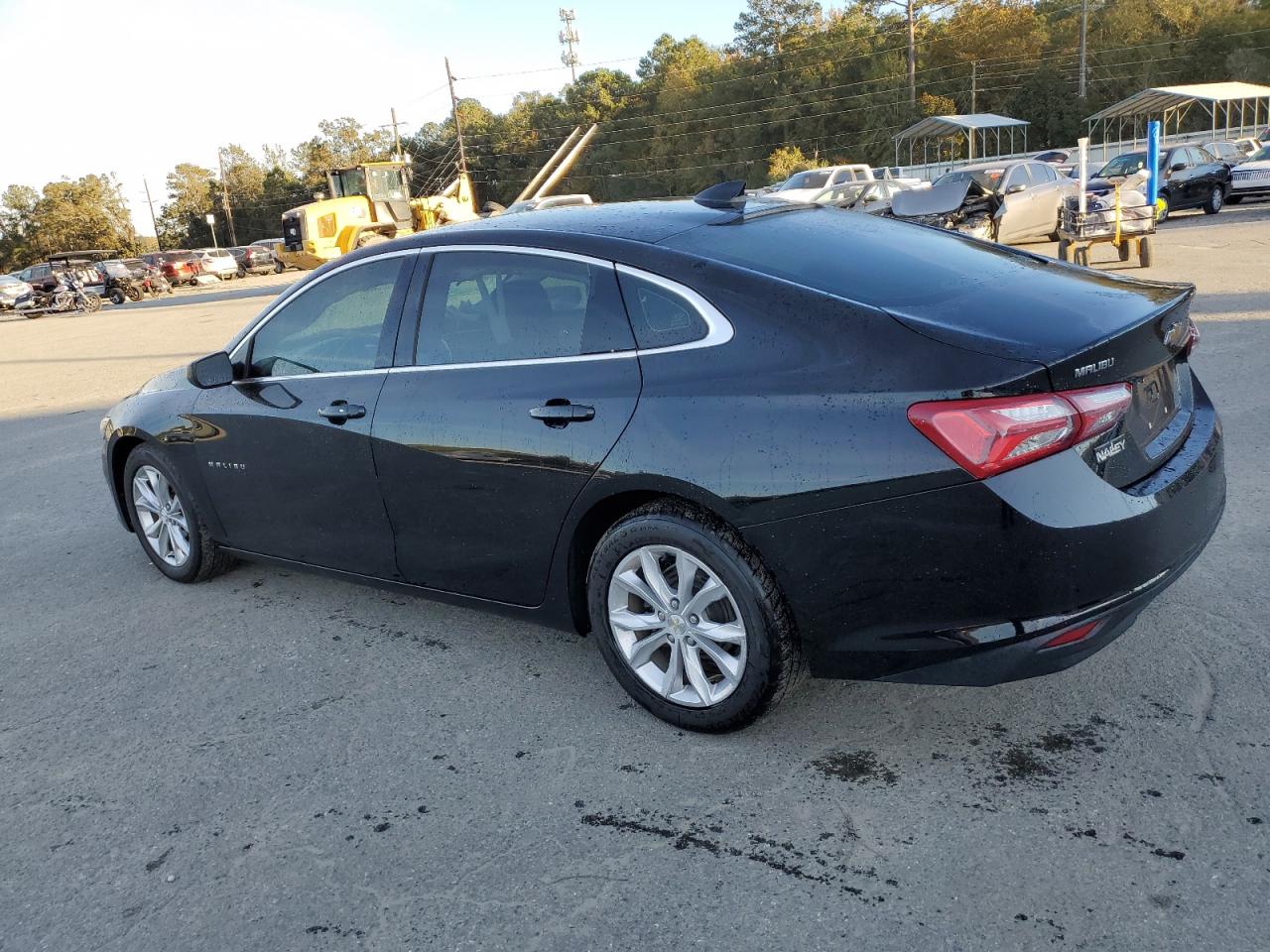 2020 Chevrolet Malibu - Image 2
