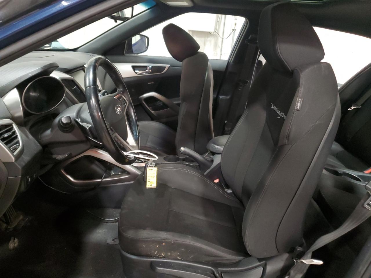 2017 Hyundai Veloster - Image 7
