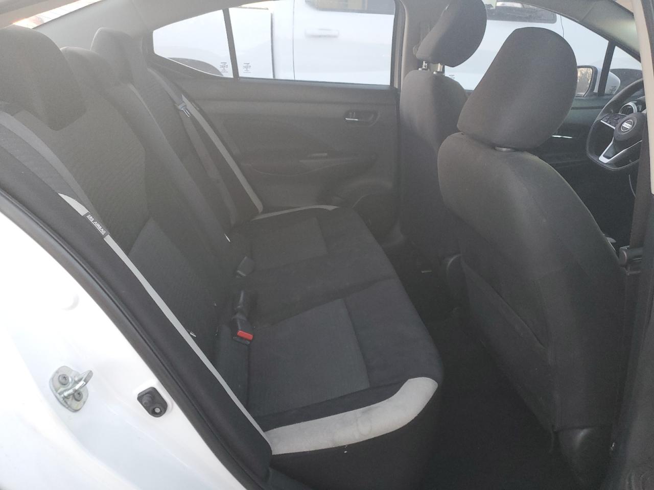2021 Nissan Versa - Image 10