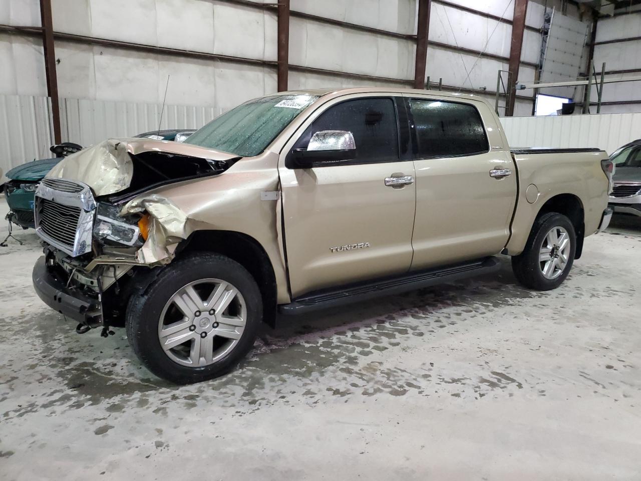 2007 Toyota Tundra Crewmax Limited للبيع في Lawrenceburg، KY - Front End