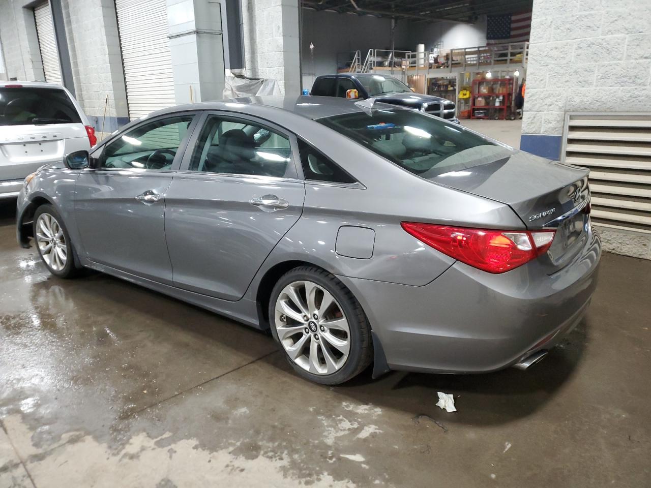 VIN 5NPEC4AC0DH767398 2013 HYUNDAI SONATA no.2