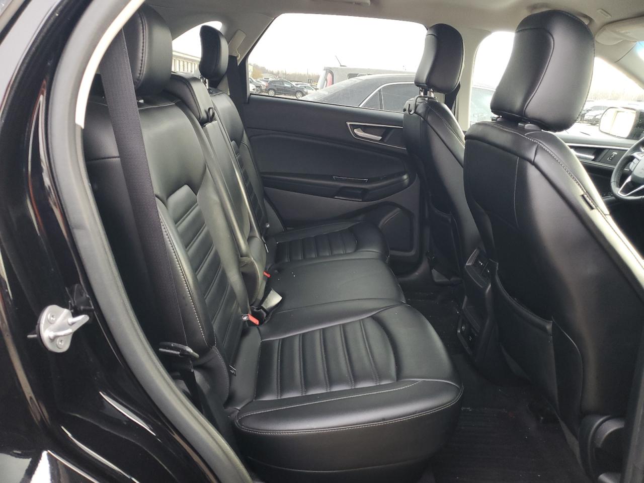 2020 Ford Edge - Image 11