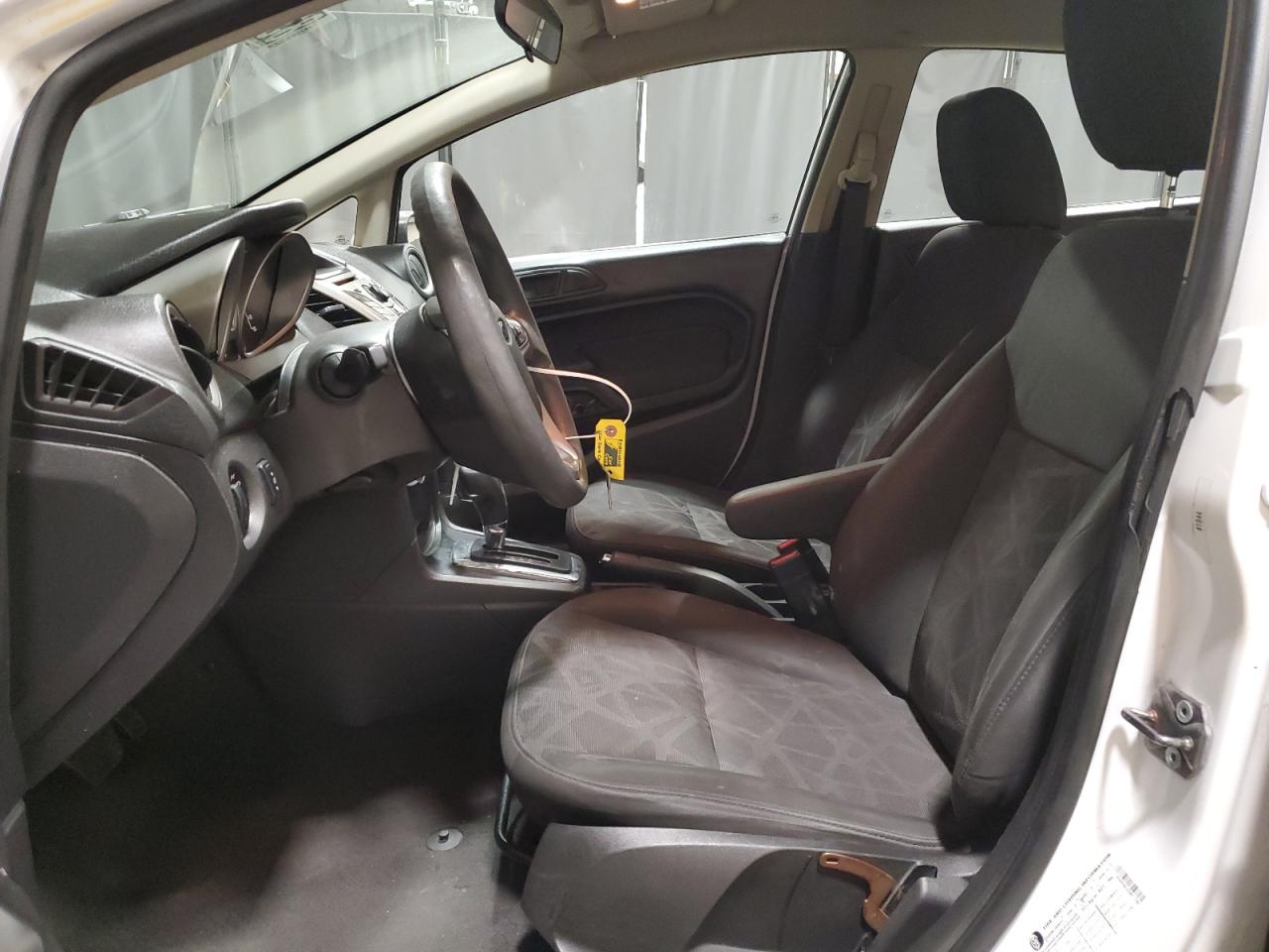 2012 Ford Fiesta - Image 7