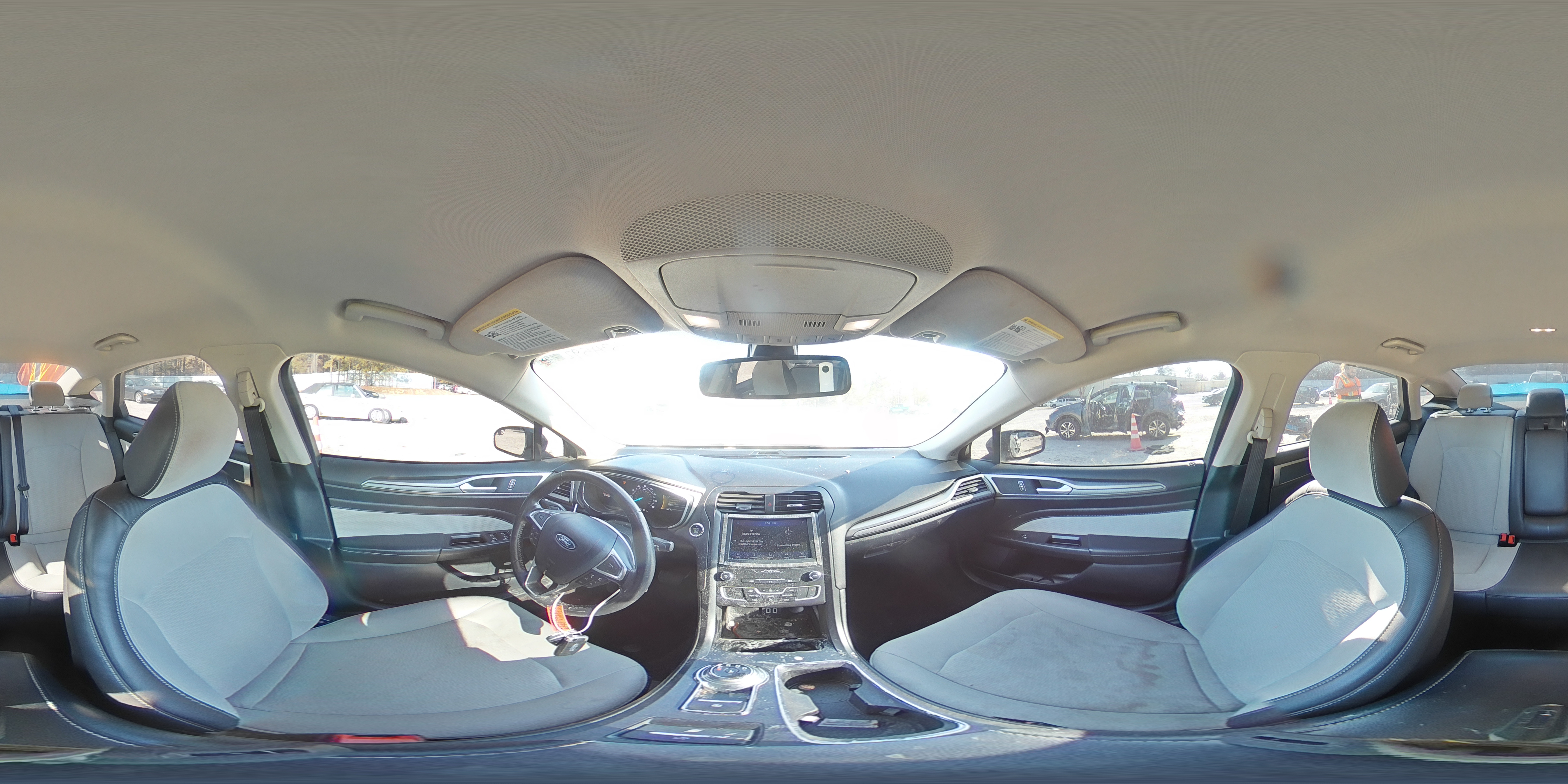 2020 Ford Fusion - Image 13