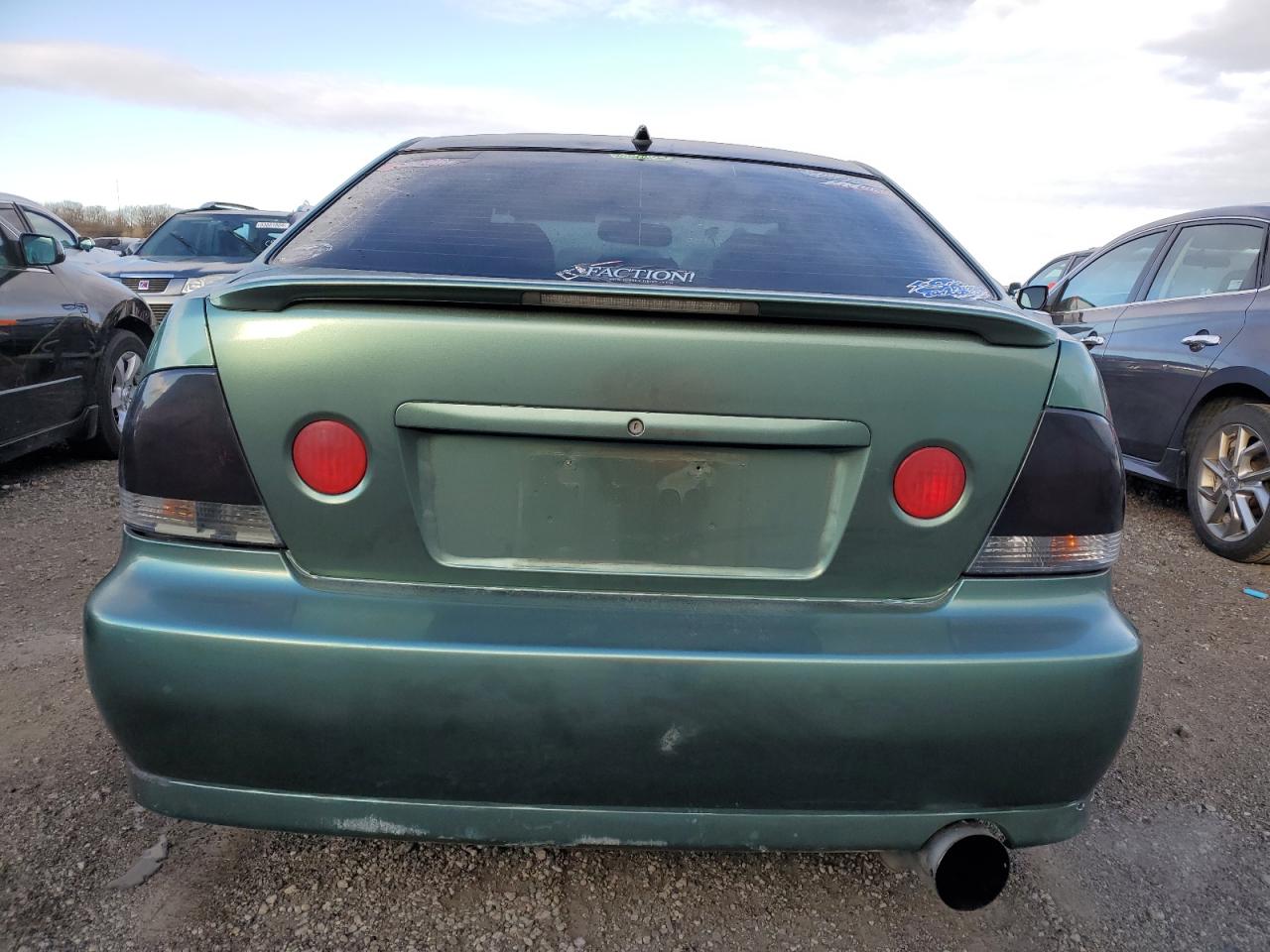 2003 Lexus IS - Image 6