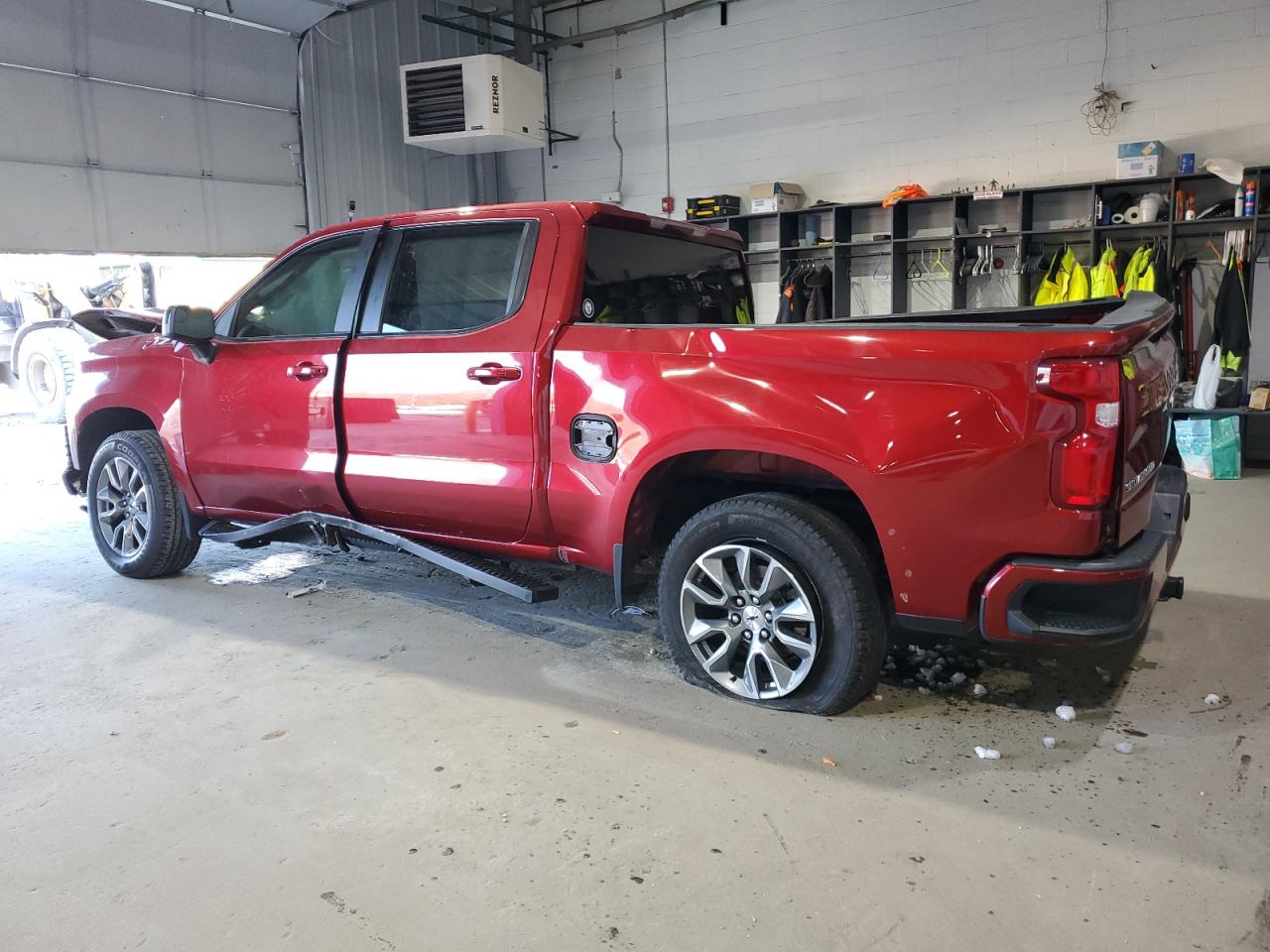 2021 Chevrolet Silverado - Image 2