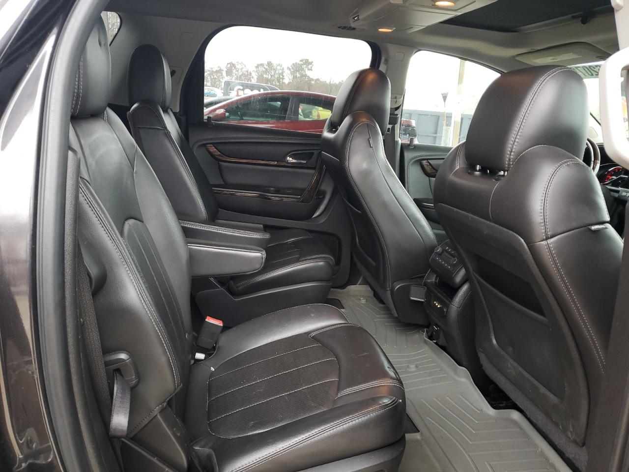 2016 GMC Acadia Denali VIN: 1GKKRTKD4GJ158933 Lot: 82620794