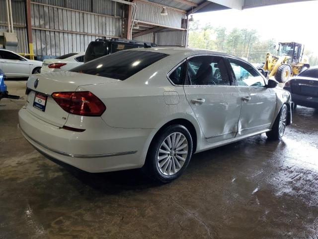  VOLKSWAGEN PASSAT 2016 White