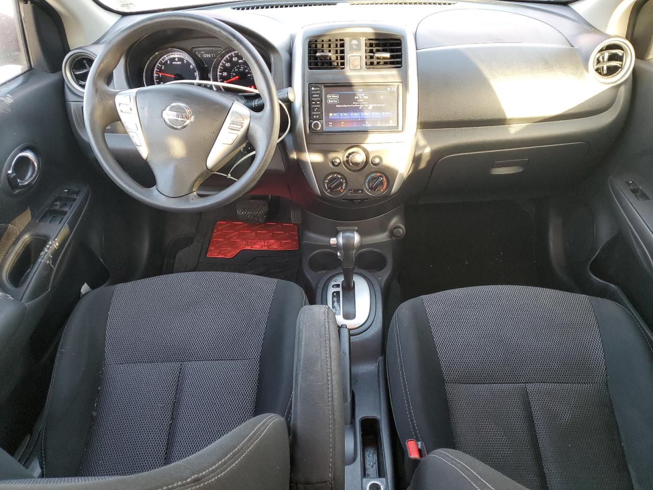 2019 Nissan Versa - Image 8