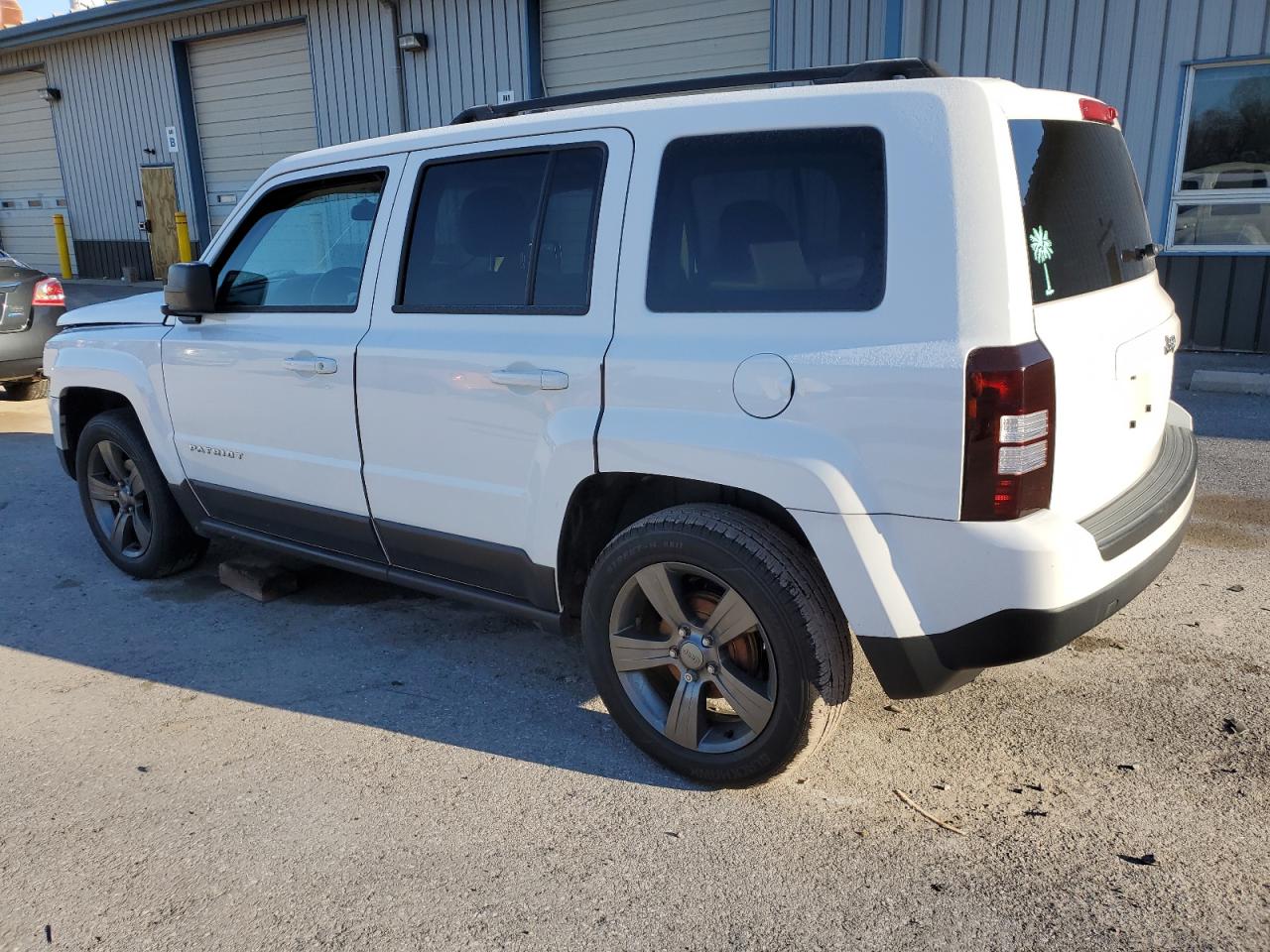 VIN 1C4NJPFA1ED732049 2014 JEEP PATRIOT no.2