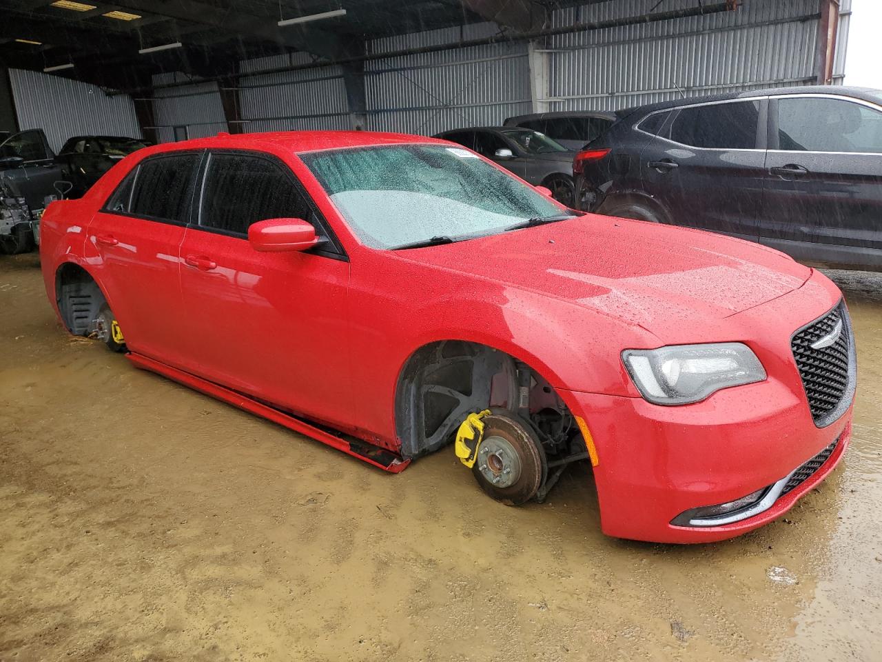 VIN 2C3CCABG3GH135679 2016 CHRYSLER 300 no.4