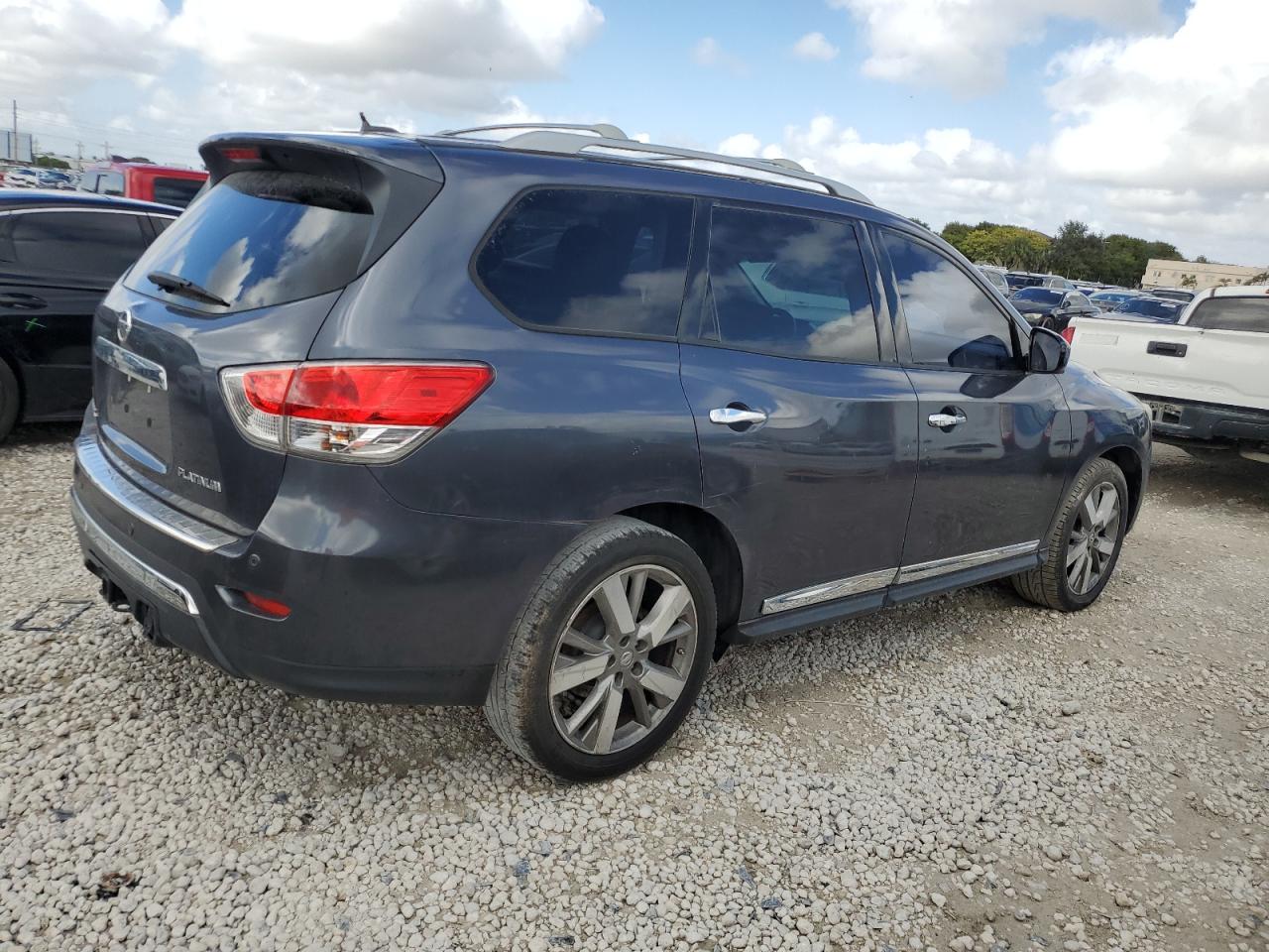 VIN 5N1AR2MN3EC626462 2014 NISSAN PATHFINDER no.3