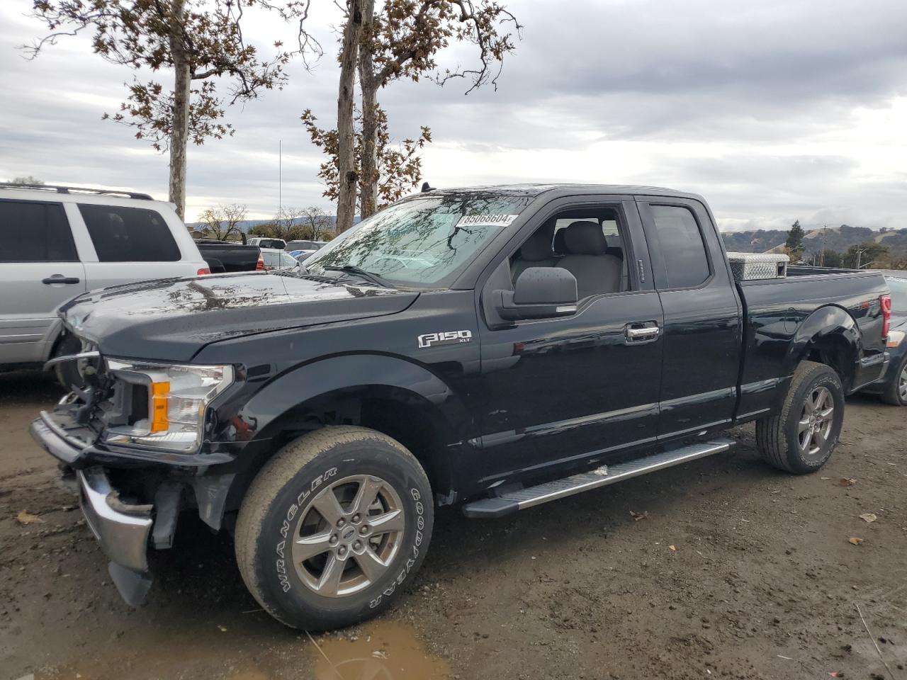 VIN 1FTFX1EG9JFC54788 2018 FORD F-150 no.1