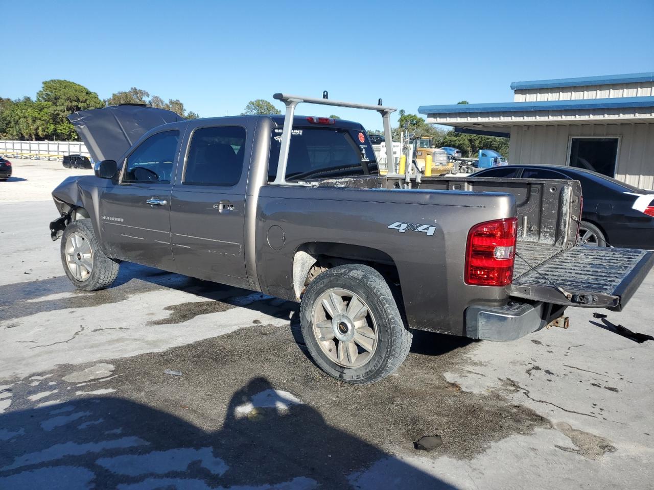 2012 Chevrolet Silverado - Image 2
