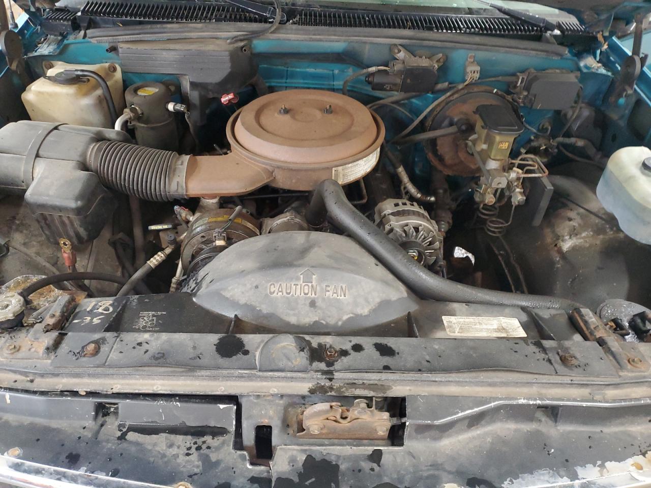 1994 Chevrolet GMT-400 - Image 11