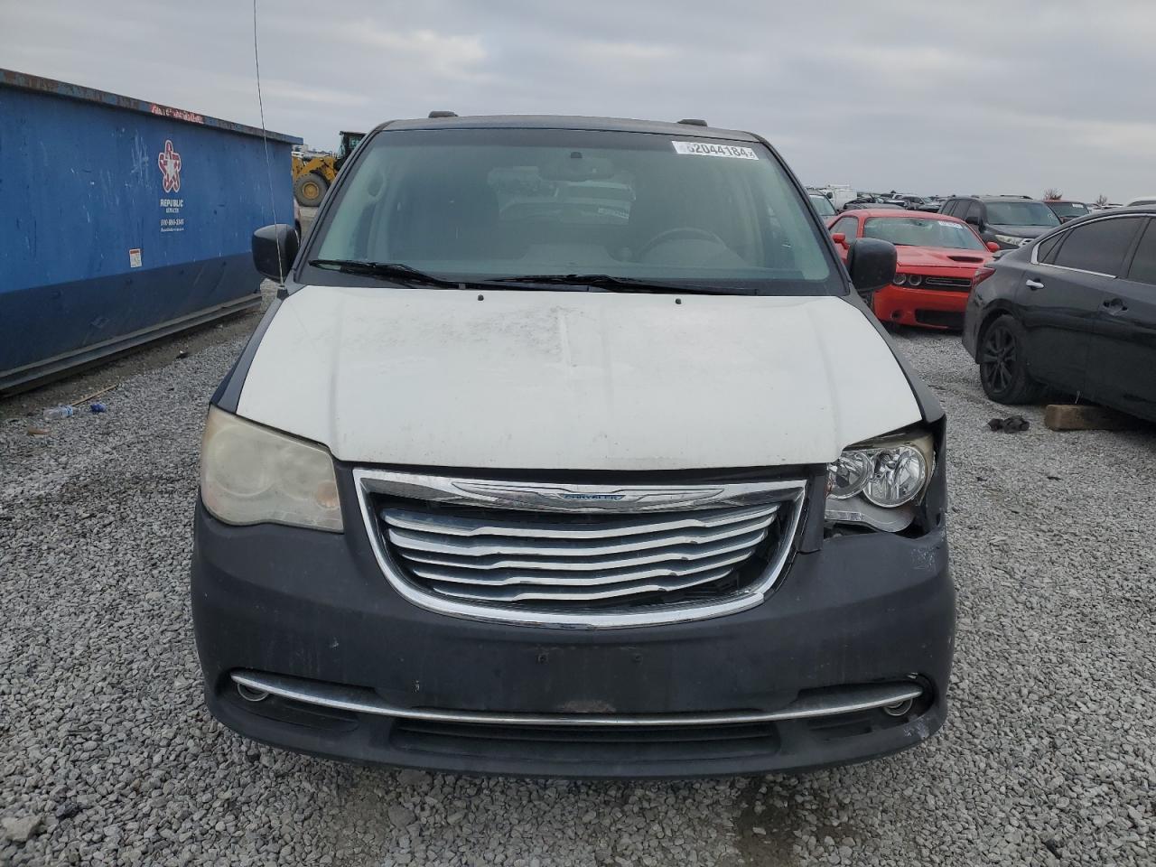 VIN 2C4RC1BG0ER444796 2014 CHRYSLER MINIVAN no.5